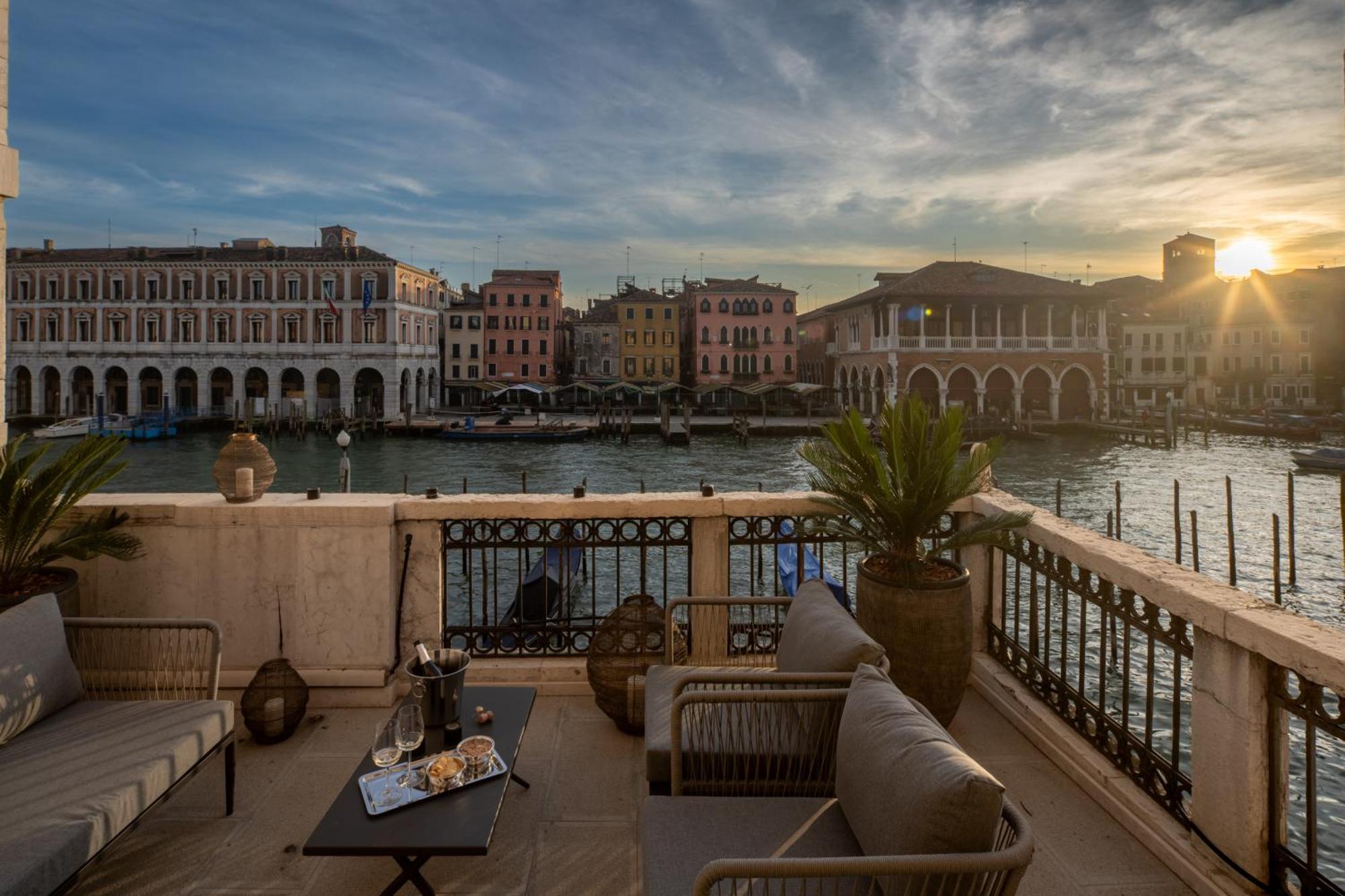 Grand Canal Luxury Apartment With Terrace R&R Venecia Exterior foto